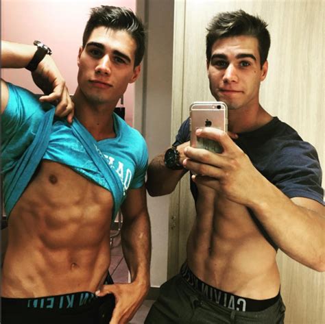 hombres gay cogiendo|Hombres Cogiendo Videos porno gay .